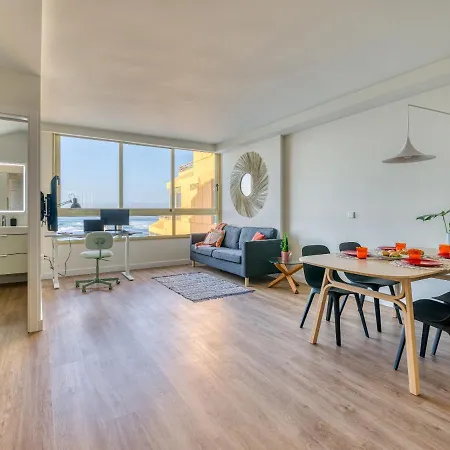 Апартаменты Living Canteras Homes - Stylish Beachfront